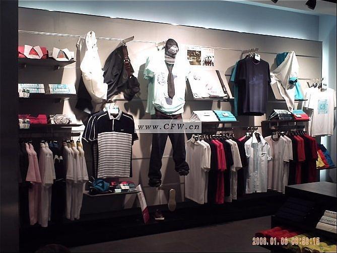 男裝陳列與服裝設(shè)計(jì)的融合藝術(shù)